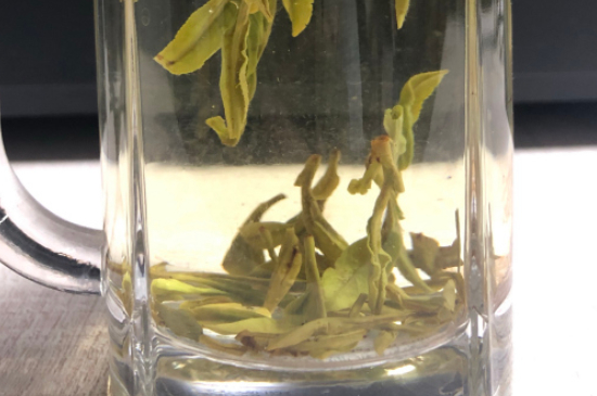 西湖龍井茶頭采和二采區(qū)別，明前龍井一采和二采什么味道？