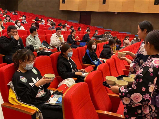 以茶為媒增進(jìn)文化交流 日本茶道里千家講習(xí)會在沈陽舉行
